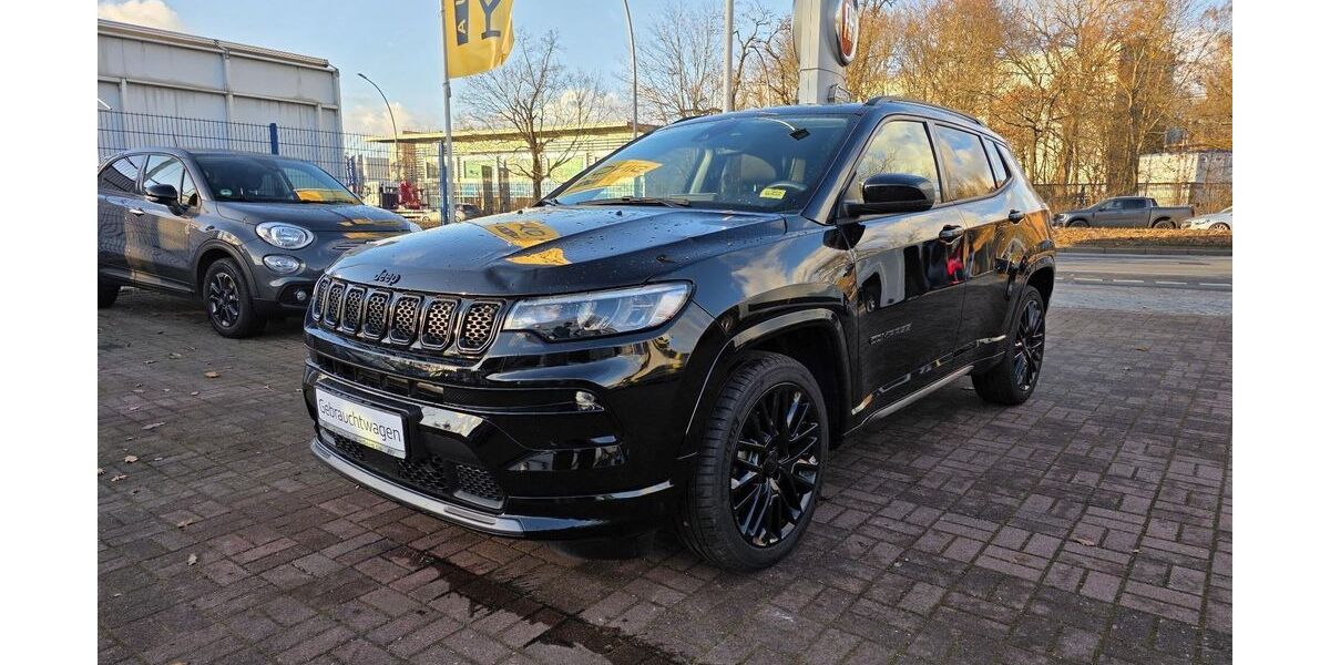 Jeep Compass 9.165 km 26.999 &euro; Berlin 13599