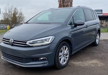 VW Touran 210.183 km 14.299 &euro; Blankenfelde-Mahlow 15831