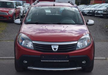 Dacia Sandero 132.000 km 3.999 &euro; Berlin 13597