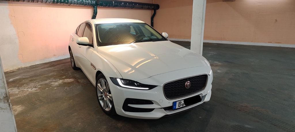 Jaguar XE 53.000 km 26.900 &euro; Berlin 10117