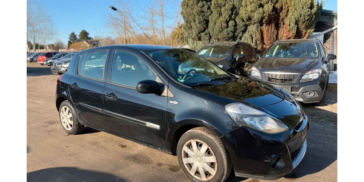 Renault Clio 278.198 km 2.990 &euro; Berlin 13127