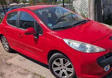 Peugeot 207 200.678 km 500 &euro; Berlin-Karlshorst 10318