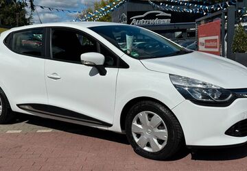 Renault Clio 92.111 km 6.990 &euro; BERLIN 13127