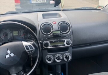 Mitsubishi Colt VI 182.000 km 4.200 &euro; Berlin 10178