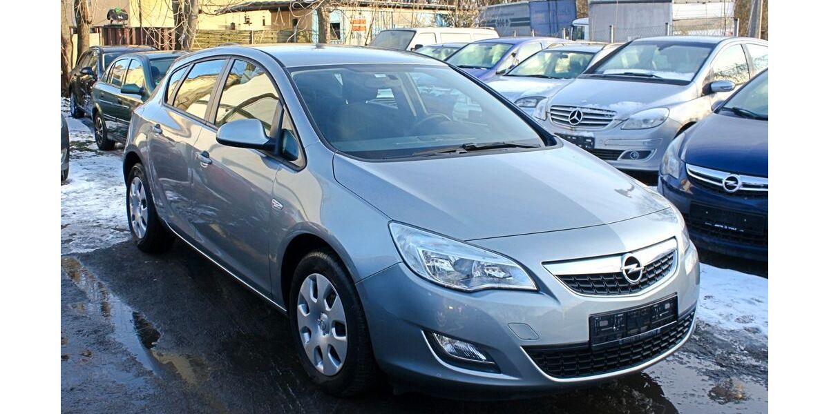 Opel Astra 120.800 km 4.999 &euro; Berlin 13057