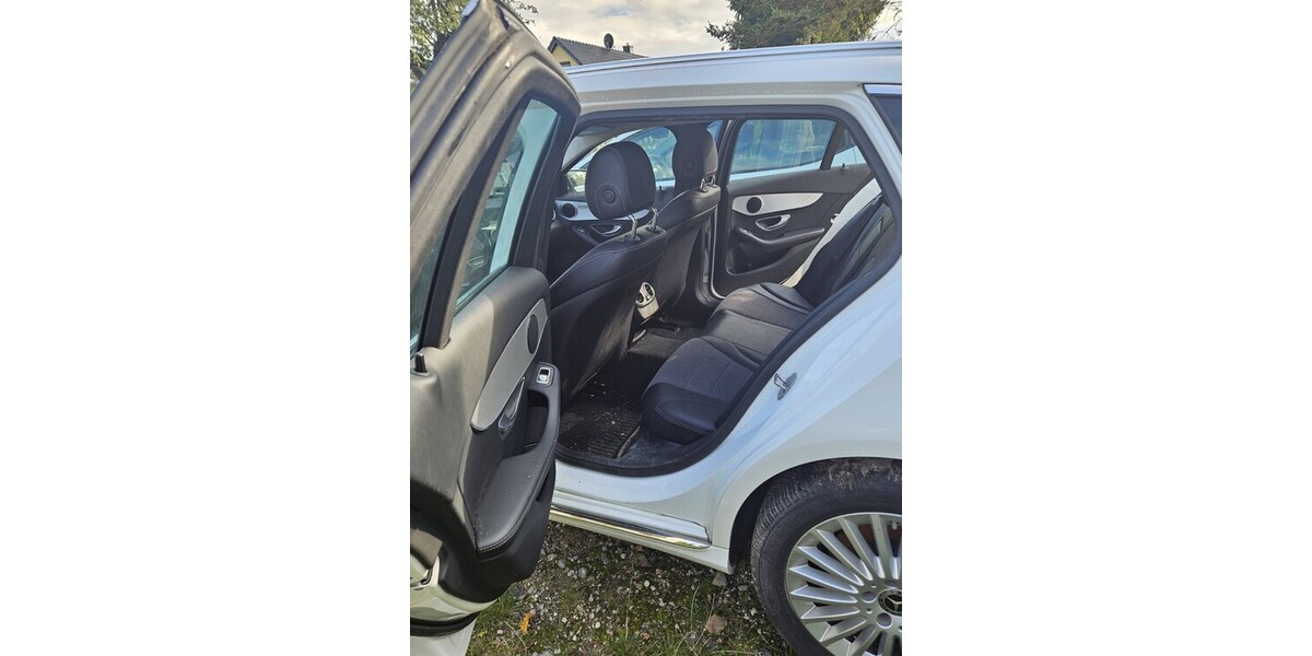 Mercedes-Benz c200d 140.000 km 6.850 &euro; Berlin 10178