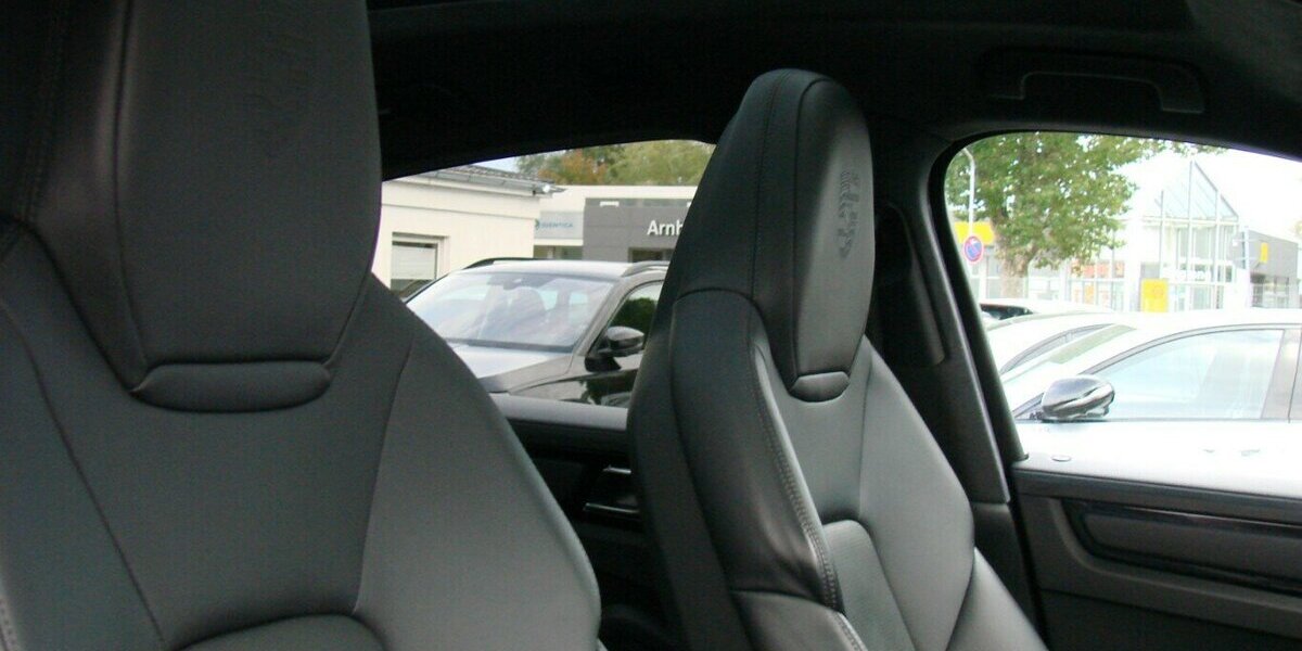 Porsche Cayenne Turbo TECHART Matrix Pano ACC Vierradlenku 79.356 km 84.980 &euro; Falkensee 14612