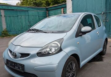Toyota Aygo (X) 123.375 km 2.150 &euro; Berlin 12099