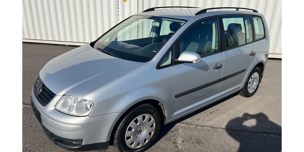 VW Touran 229.000 km 1.790 &euro; Berlin 12057