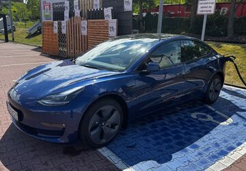 Tesla Model 3 68.000 km 27.500 &euro; Berlin 14055