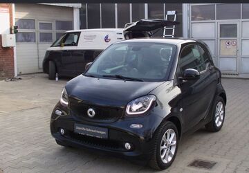 Smart ForTwo 42.646 km 11.490 &euro; Berlin 13403