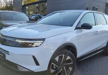 Opel Grandland (X) 2.300 km 31.980 &euro; Potsdam 14480