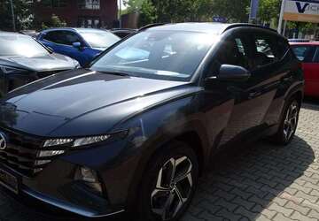 Hyundai TUCSON 65.095 km 23.900 &euro; Berlin 12359