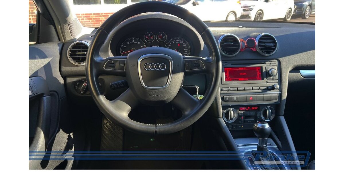 Audi A3 1.4 TFSI*S-Tronic*Tempo*SHZ*Navi*PDC* 118.995 km 9.990 &euro; Berlin 13187