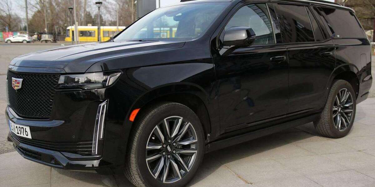 Cadillac Escalade 17.447 km 114.900 &euro; Berlin, Stadt 12689