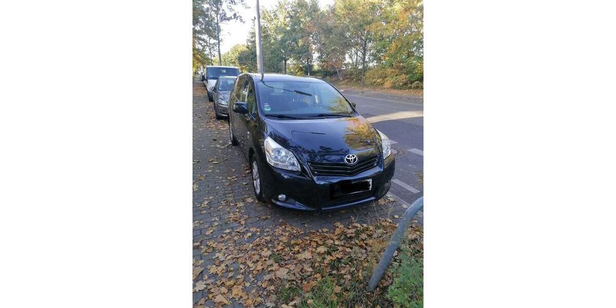 Toyota Verso 250.000 km 5.700 &euro; Berlin 13435