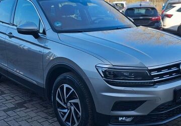 VW Tiguan 64.785 km 18.990 &euro; Berlin Buckow 12353