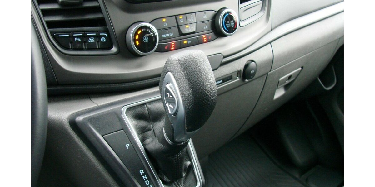 Ford Transit Custom Titanium 320 L2 H2 Behindertengerec 46.628 km 38.990 &euro; Falkensee 14612
