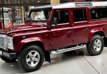 Land Rover Defender 41.878 km 67.800 &euro; Berlin 10553