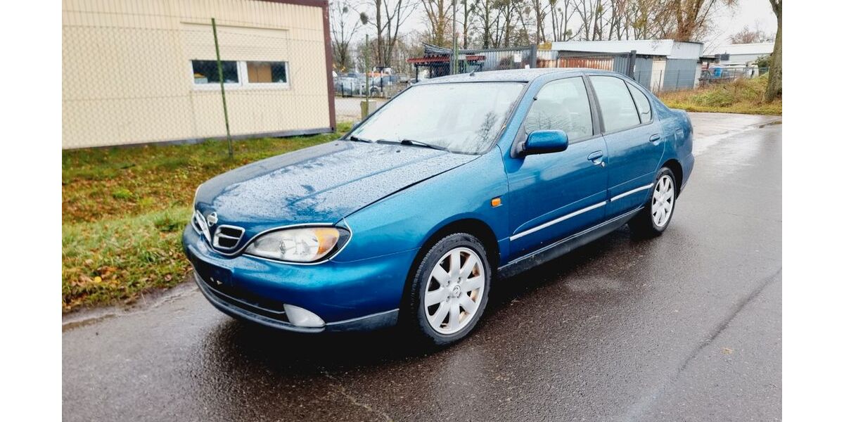 Nissan Primera 182.332 km 800 &euro; Berlin 13629