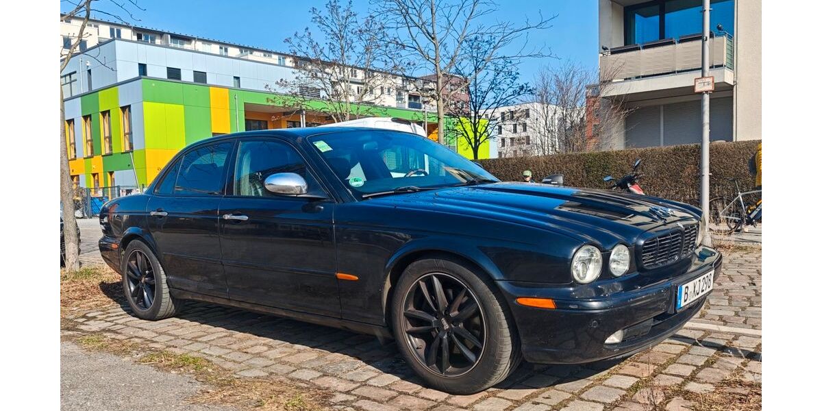 Jaguar XJ 388.000 km 4.499 &euro; Berlin 10369