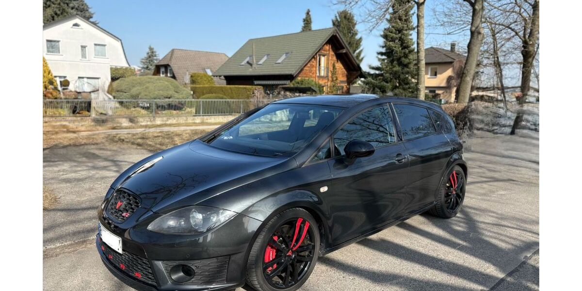 Seat Leon 185.000 km 8.899 &euro; Berlin 13125