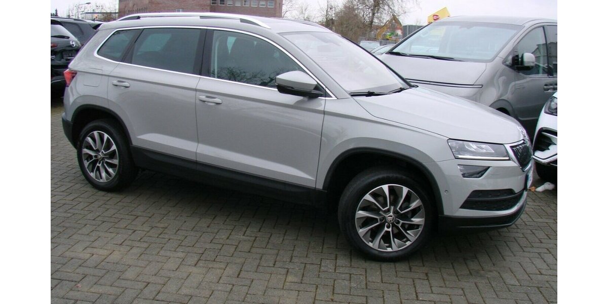 Skoda Karoq 1,5TSi Clever ACC 360° LED Pano AHK 56.303 km 25.980 &euro; Falkensee 14612