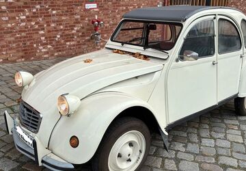 Citroen 2 CV 104.000 km 11.500 &euro; Berlin 10829