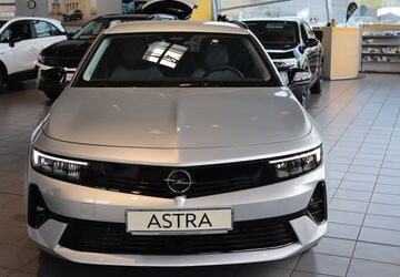 Opel Astra 17.237 km 27.490 &euro; Potsdam 14482