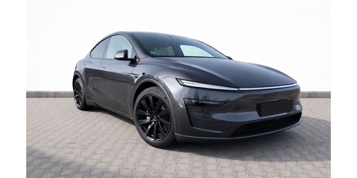 Tesla Model Y 16.487 km 53.999 &euro; Berlin 13051