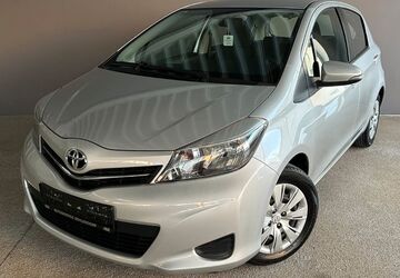 Toyota Yaris 67.983 km 8.999 &euro; Berlin 14165
