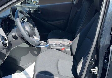 Mazda 2 3.267 km 19.750 &euro; Berlin - Buckow 12351