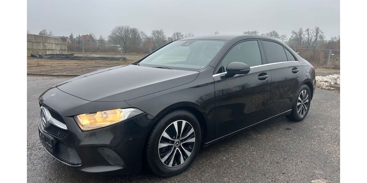 Mercedes-Benz A 180 98.600 km 18.000 &euro; Blankenfelde-Mahlow 15827