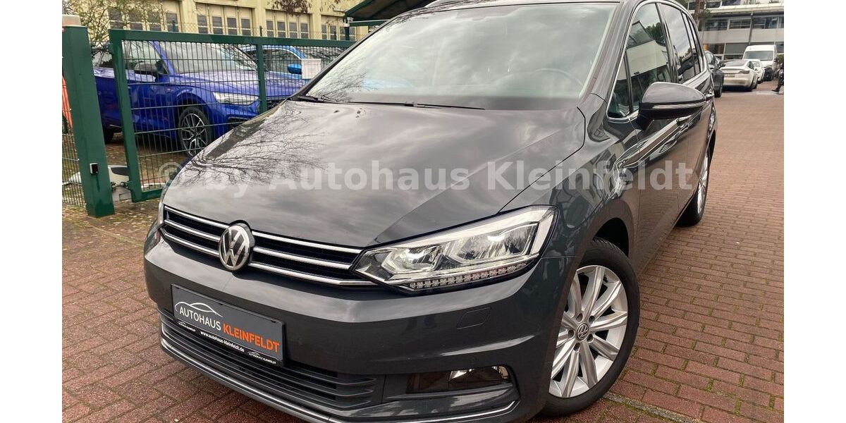 VW Touran 128.255 km 17.990 &euro; Borkheide 14822