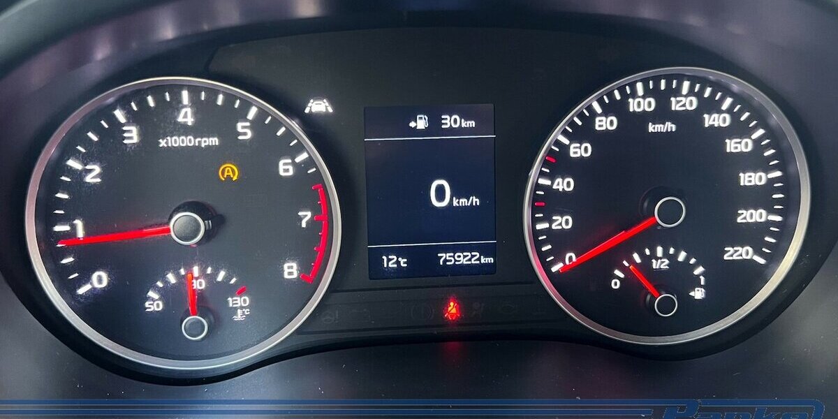 Kia Stonic Spirit 1.0*NAV*SHZ*RFK*BT*TotW*LED* 75.000 km 12.990 &euro; Berlin 13187