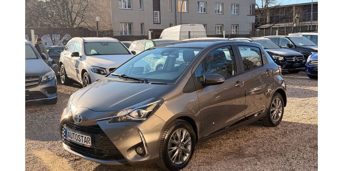 Toyota Yaris 23.000 km 13.999 &euro; Berlin 12347