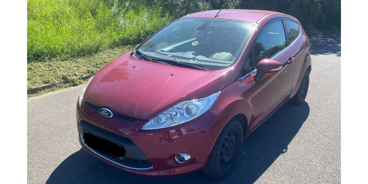 Ford Fiesta 156.000 km 2.500 &euro; Berlin 12353