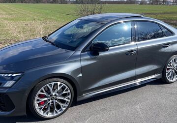 Audi RS3 33.000 km 57.399 &euro; Wilmersdorf 10717
