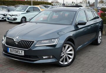 Skoda Superb 126.000 km 17.990 &euro; Falkensee 14612