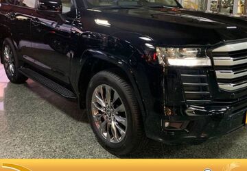 Toyota Land Cruiser 10 km 148.635 &euro; Berlin 10785