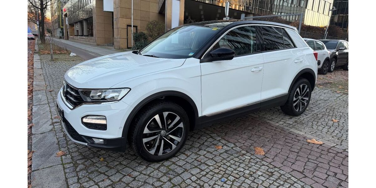 VW T-Roc 124.350 km 16.699 &euro; Berlin 10553