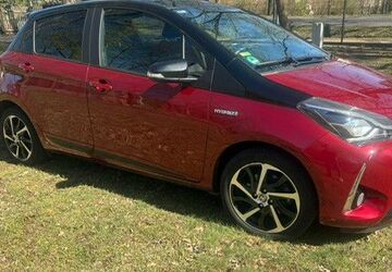 Toyota Yaris 73.000 km 17.100 &euro; Potsdam 14471