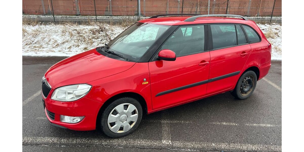 Skoda Fabia 269.000 km 1.790 &euro; Berlin 12057