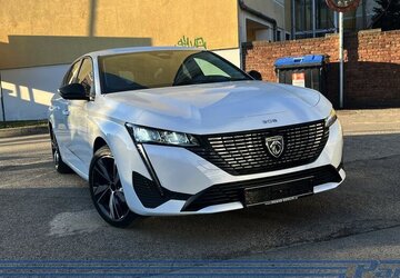 Peugeot 308 Allure EAT8*NAV*Carplay*LED*360°*Cockpit* 150.000 km 16.990 &euro; Berlin 13187