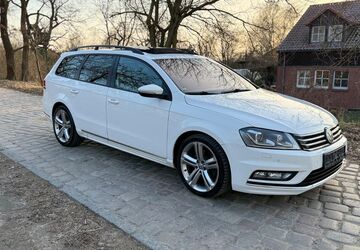 VW Passat 195.698 km 8.900 &euro; Berlin 13585