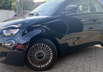 Fiat 500e 26.490 km 22.495 &euro; Berlin 13127