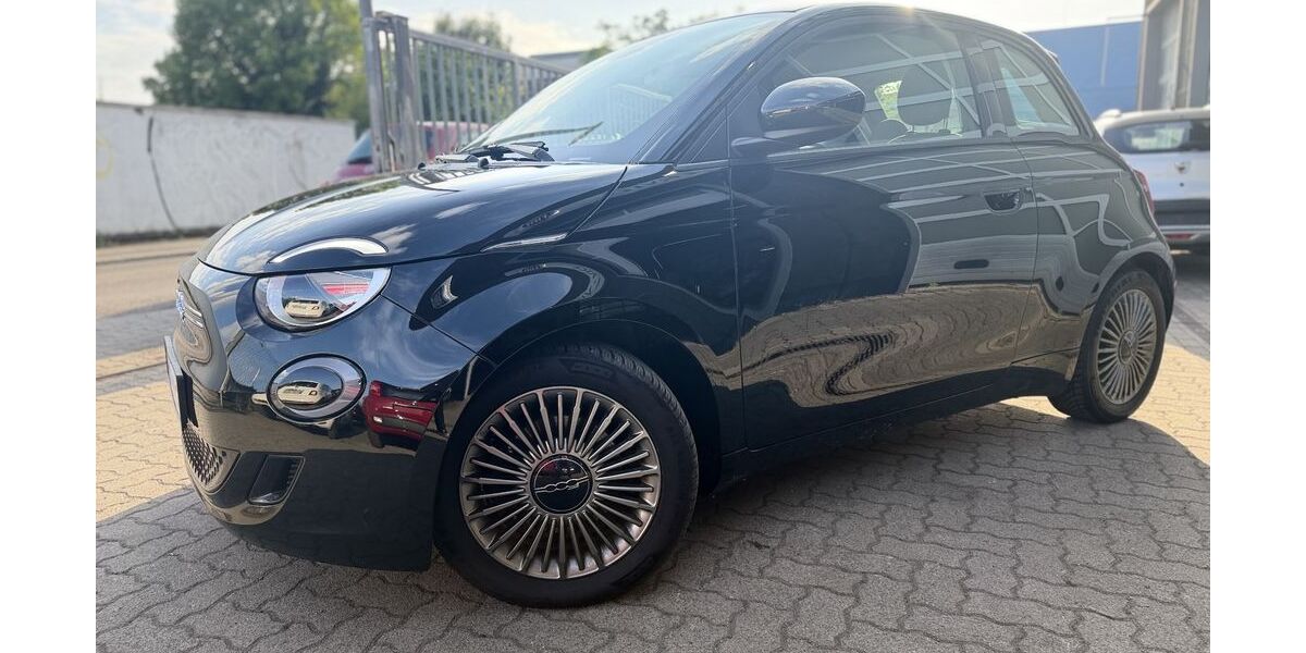 Fiat 500e 26.490 km 22.495 &euro; Berlin 13127