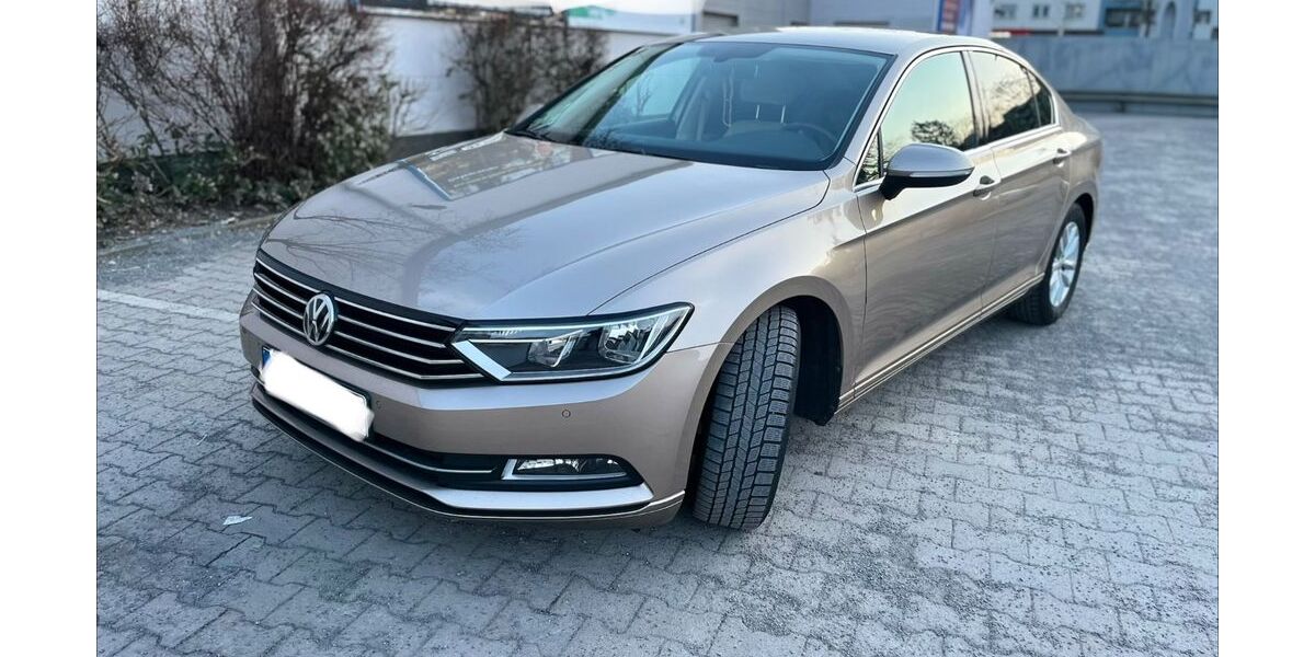 VW Passat 53.241 km 14.900 &euro; Berlin 12359
