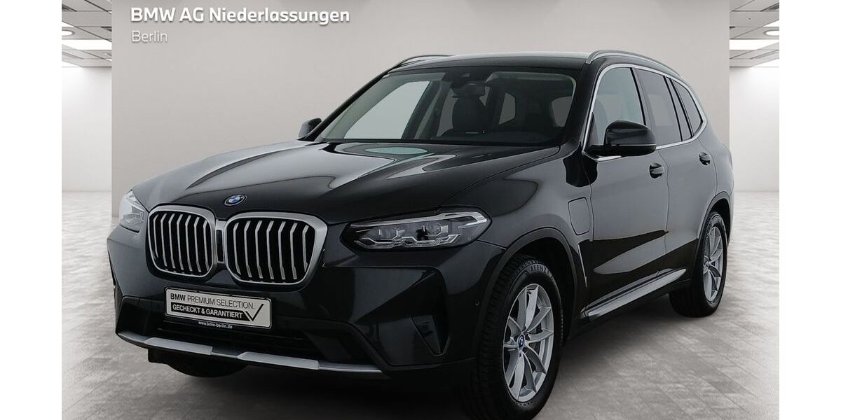 BMW X3 48.887 km 41.900 &euro; Berlin 14057