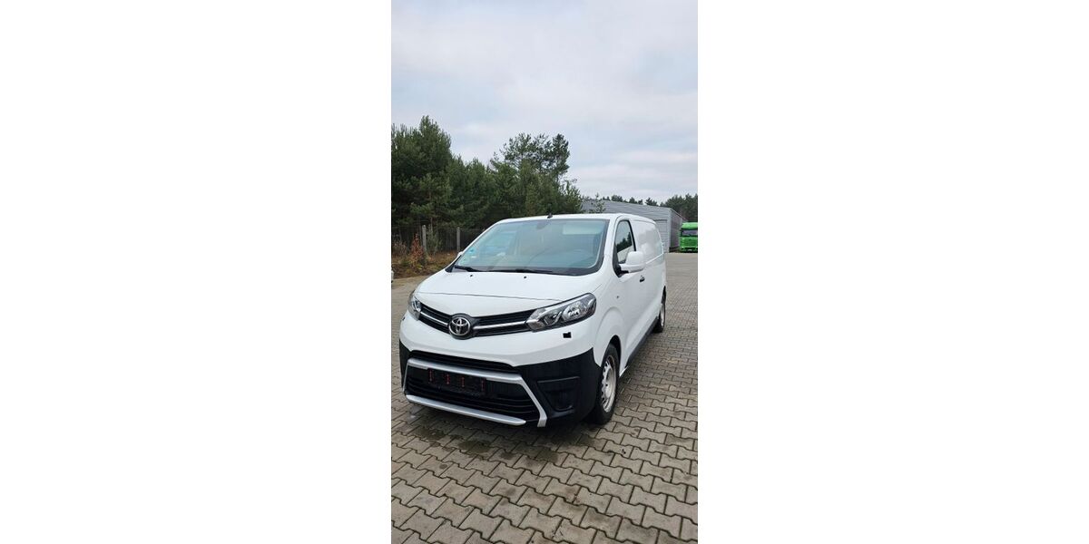 Toyota Proace Max 74.000 km 12.000 &euro; Ludwigsfelde 14974